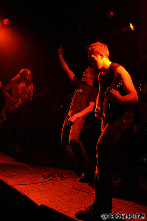  
 beim Emergenza Newcomer Festvial Semi Finale am 13.05.08 in der Batschkapp (FFM)
Last Exit To Anywhere beim Emergenza Newcomer Festival 2008 Semifinale in der Batschkapp (FFM)