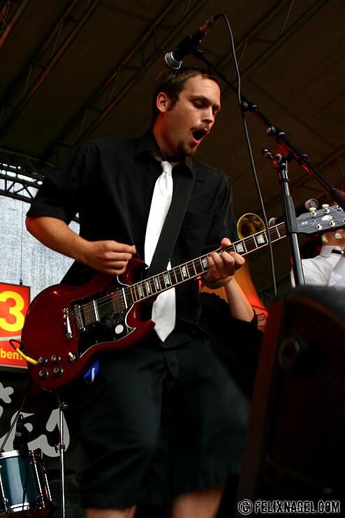 Die Friedberger Ska Band 'Evil Cavies' auf dem Soundgarden Festival 2008 in Friedberg (Hessen) 